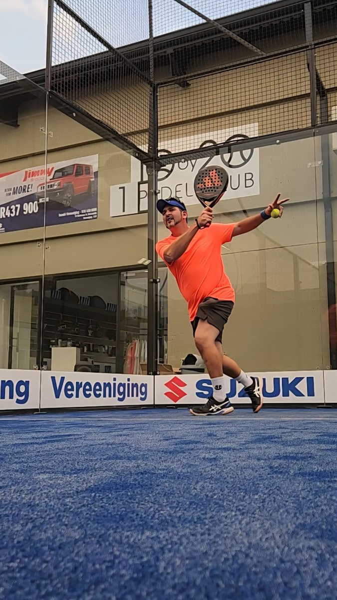 Jaco Coetzee coaching padel at 10by20 Vanderbijlpark